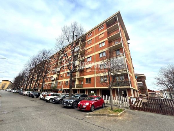 appartamento in vendita a Collegno in zona Savonera