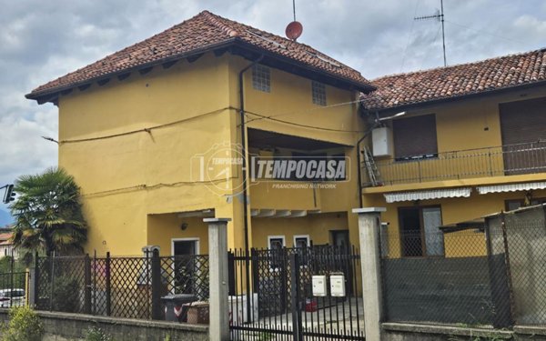 appartamento in vendita a Collegno in zona Savonera