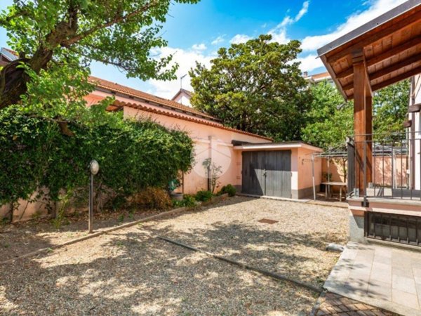 casa indipendente in vendita a Collegno