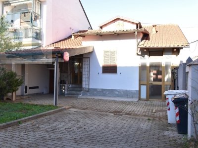 casa indipendente in vendita a Collegno