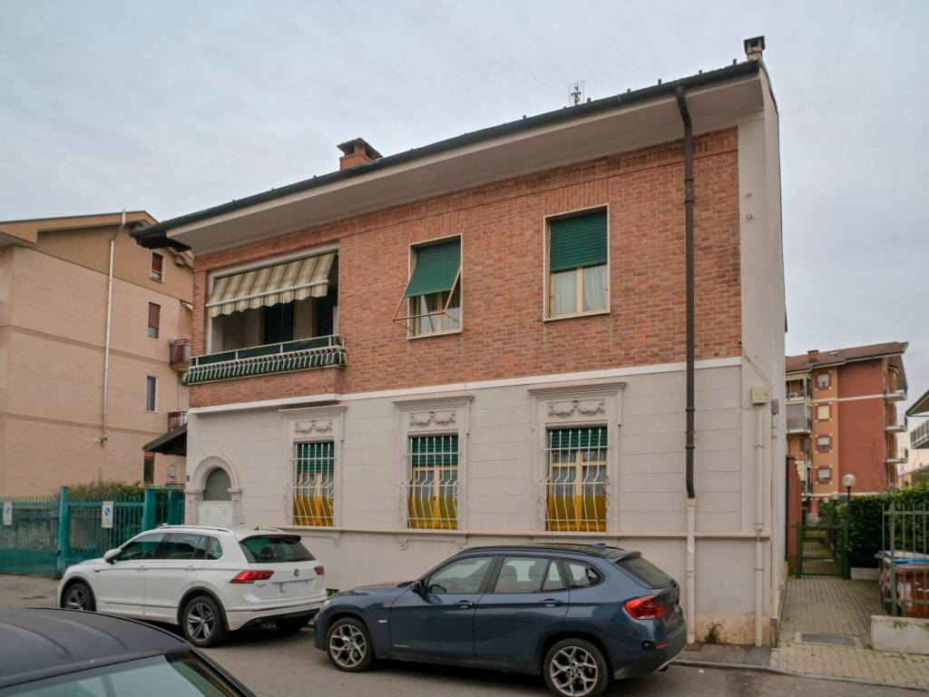 casa indipendente in vendita a Collegno