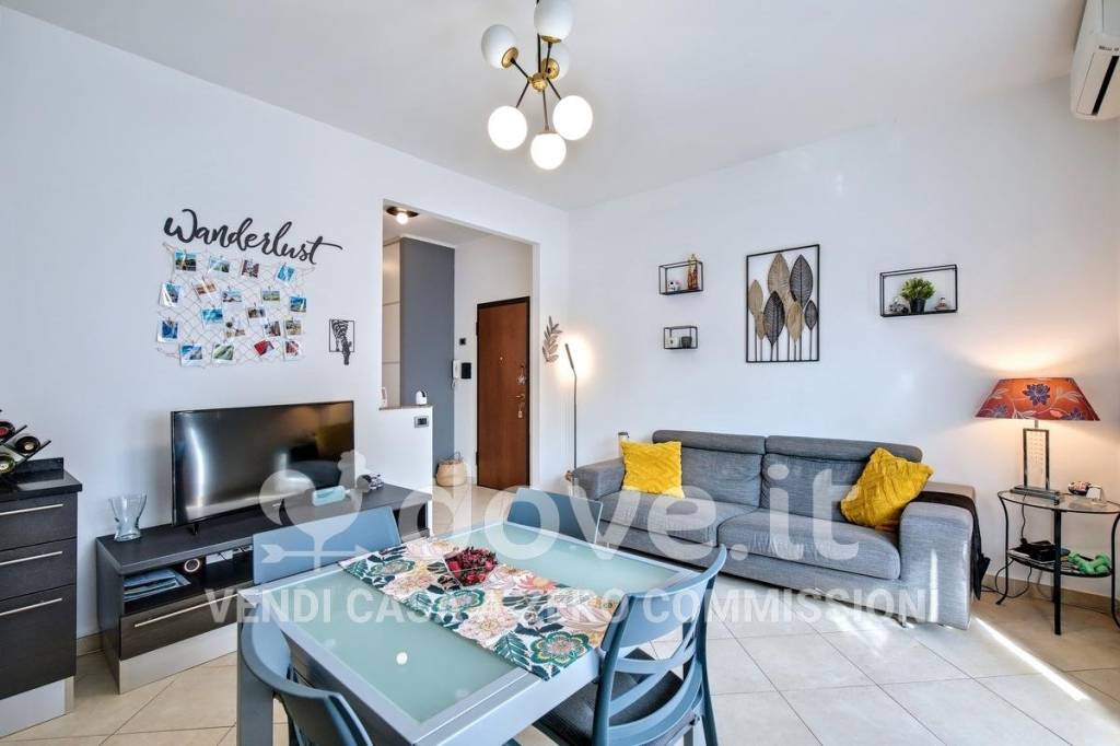 appartamento in vendita a Collegno in zona Leumann