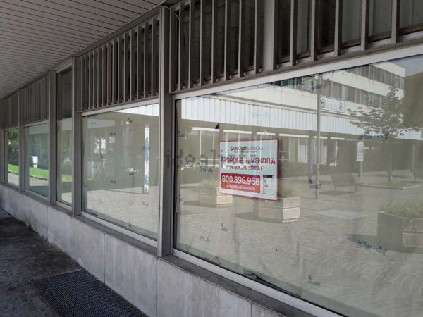 negozio in vendita a Collegno