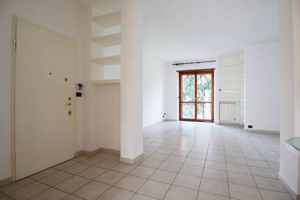 appartamento in vendita a Collegno in zona Leumann