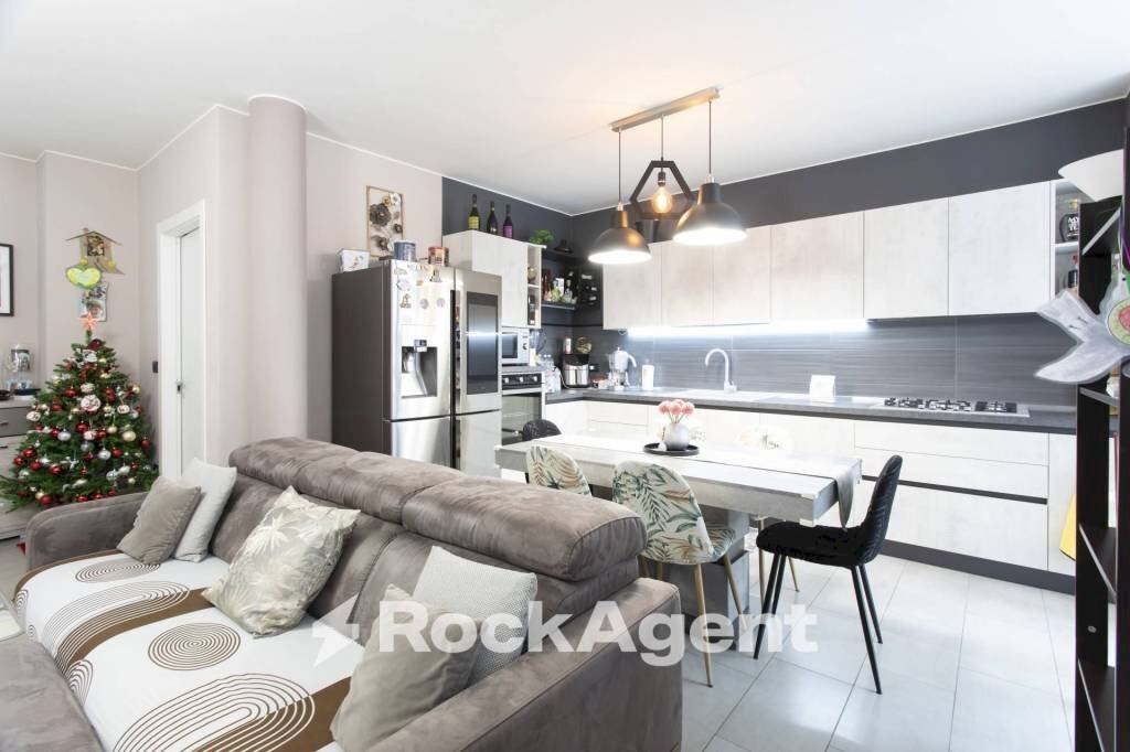 casa indipendente in vendita a Collegno