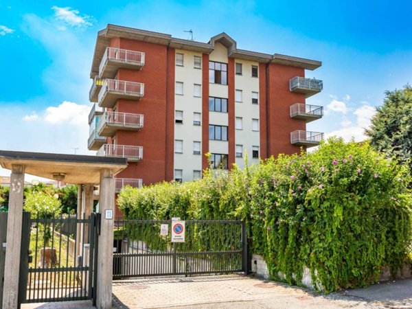 appartamento in vendita a Collegno in zona Savonera