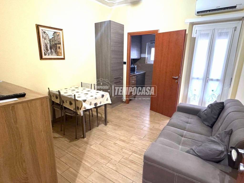 appartamento in vendita a Collegno in zona Leumann