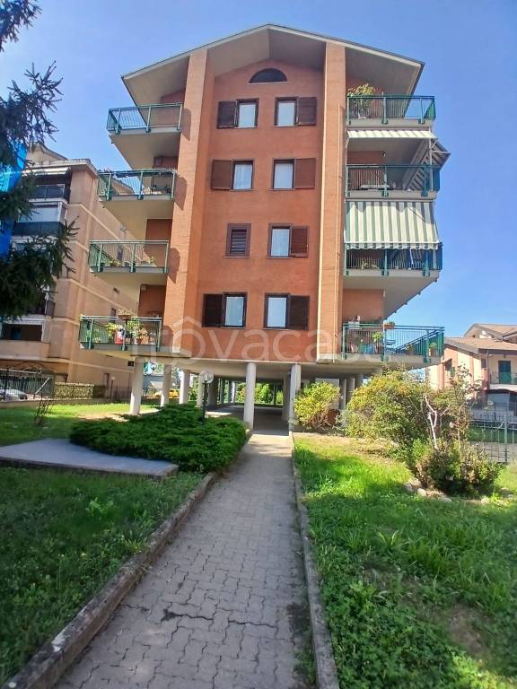 appartamento in vendita a Collegno in zona Savonera
