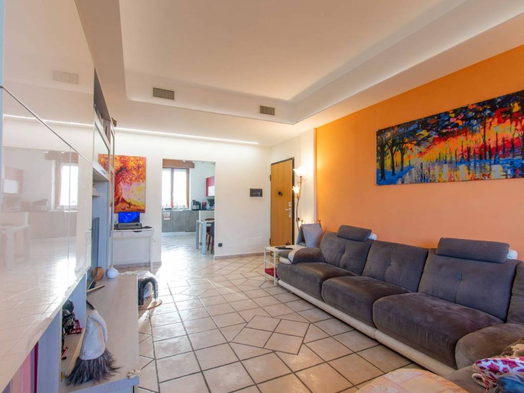 appartamento in vendita a Collegno in zona Savonera