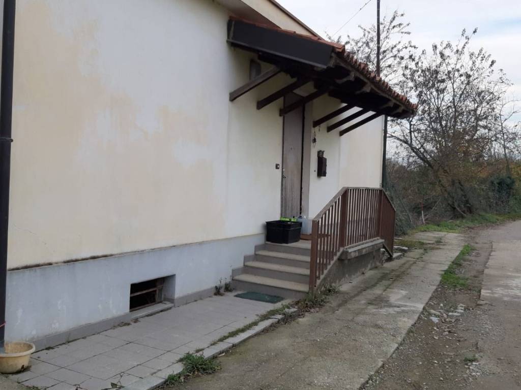 casa indipendente in vendita a Collegno in zona Savonera