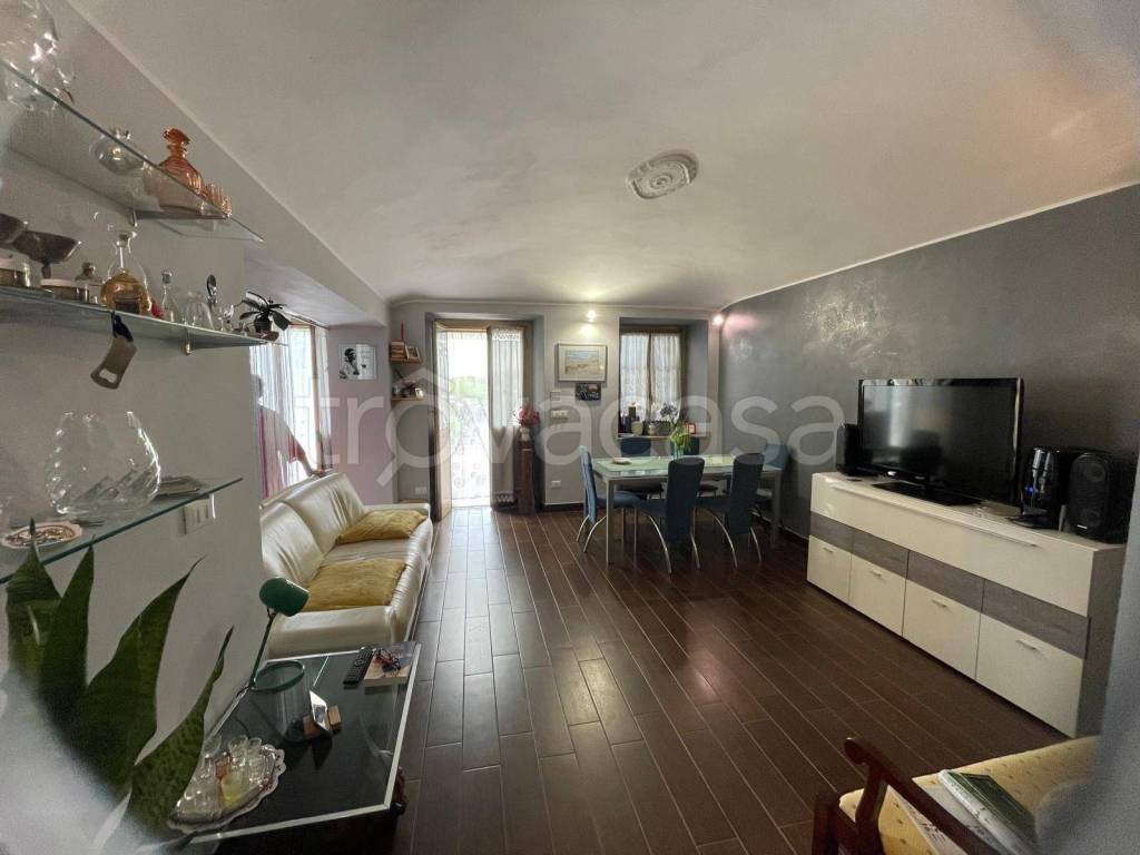 casa indipendente in vendita a Collegno