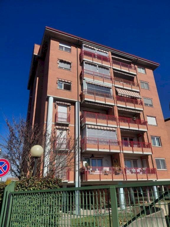 appartamento in vendita a Collegno in zona Savonera