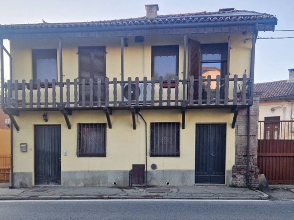 casa indipendente in vendita a Collegno in zona Savonera
