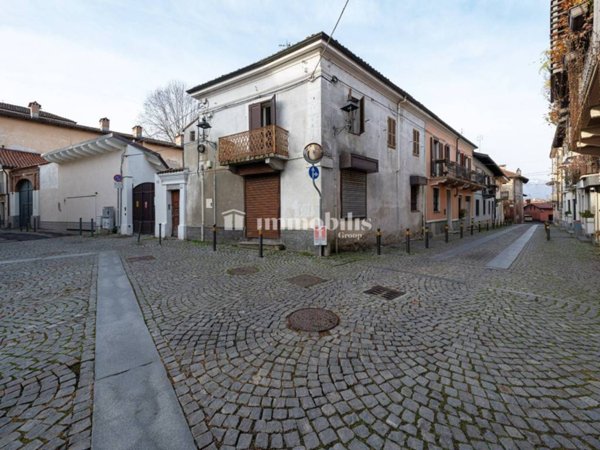 casa indipendente in vendita a Collegno in zona Savonera