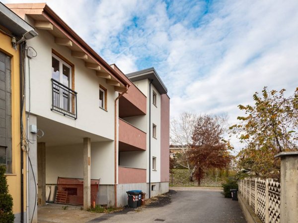 appartamento in vendita a Collegno in zona Savonera