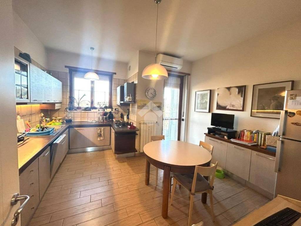 appartamento in vendita a Collegno in zona Savonera