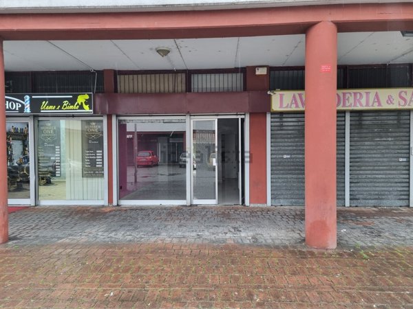 negozio in vendita a Collegno