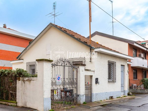 casa indipendente in vendita a Collegno