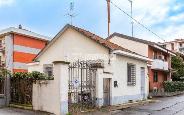 casa indipendente in vendita a Collegno