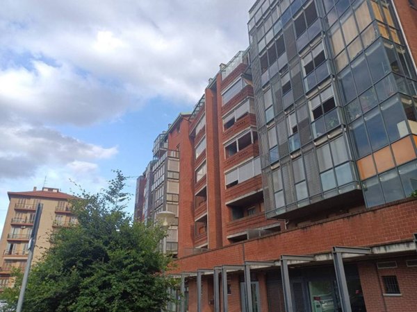 appartamento in vendita a Collegno in zona Leumann