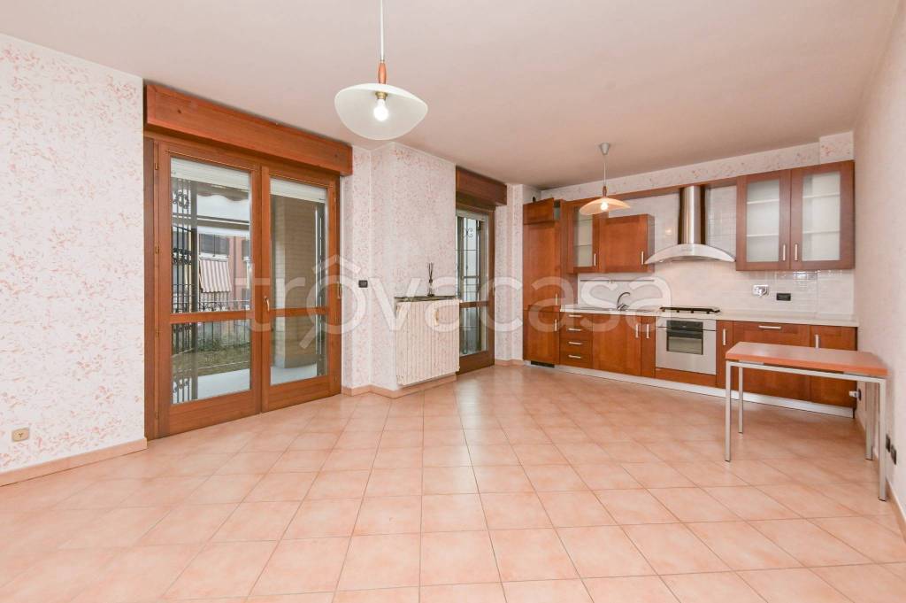appartamento in vendita a Collegno in zona Savonera