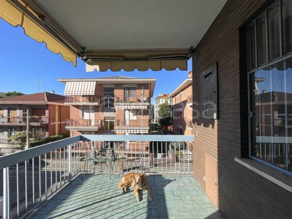 appartamento in vendita a Collegno in zona Leumann