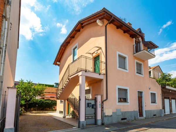 casa indipendente in vendita a Collegno