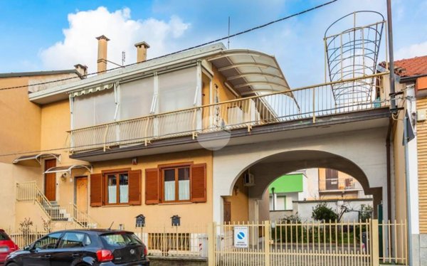 casa indipendente in vendita a Collegno