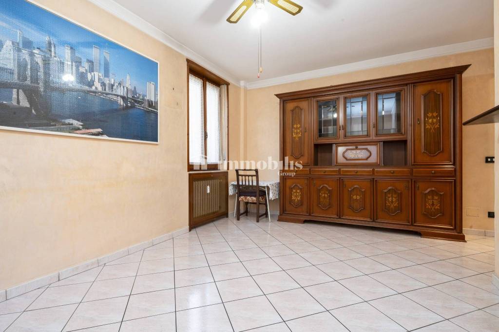 appartamento in vendita a Collegno in zona Leumann