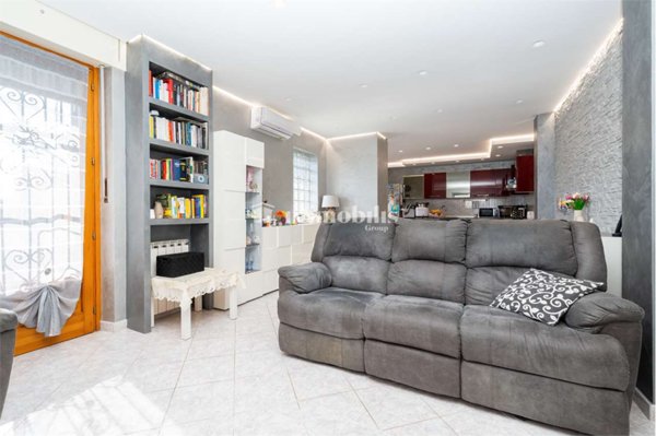 casa indipendente in vendita a Collegno