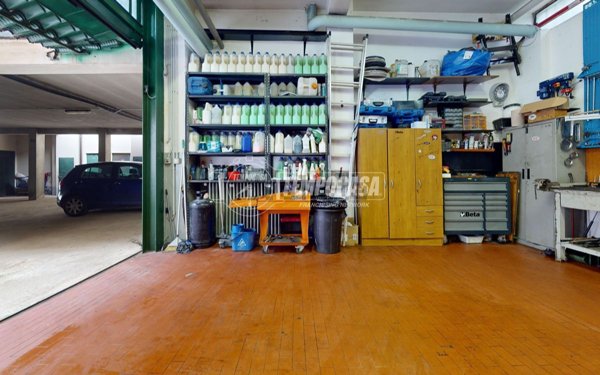 locale di sgombero in vendita a Collegno