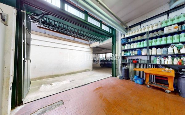 locale commerciale in vendita a Collegno