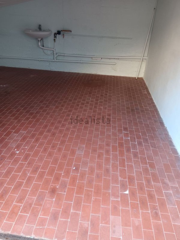 locale di sgombero in vendita a Collegno