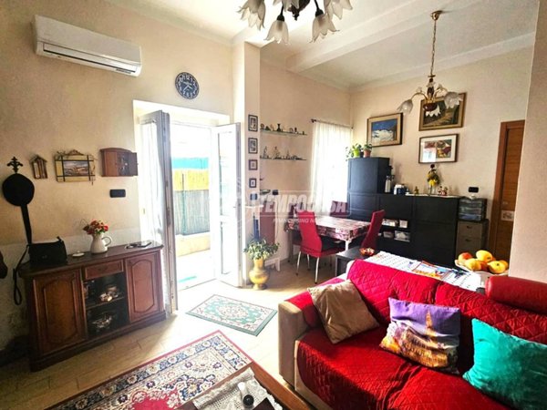 appartamento in vendita a Collegno in zona Leumann