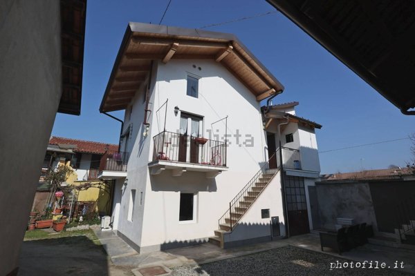 casa indipendente in vendita a Collegno