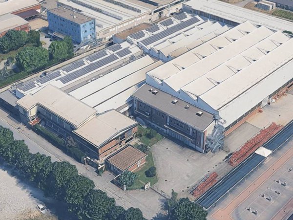 locale commerciale in vendita a Collegno in zona Savonera