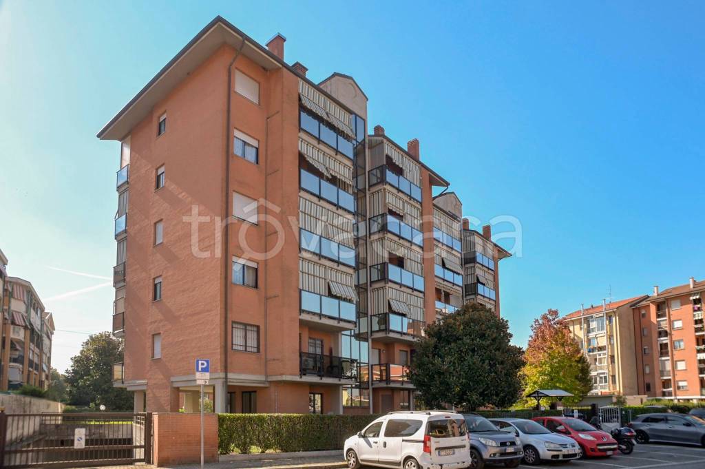 appartamento in vendita a Collegno in zona Savonera