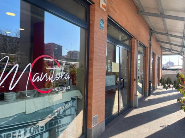 negozio in vendita a Collegno