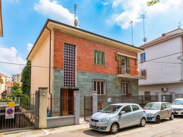casa indipendente in vendita a Collegno