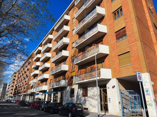 locale di sgombero in vendita a Collegno