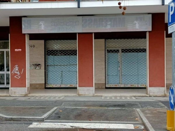 negozio in vendita a Collegno