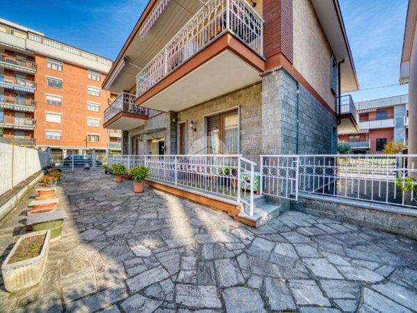 casa indipendente in vendita a Collegno