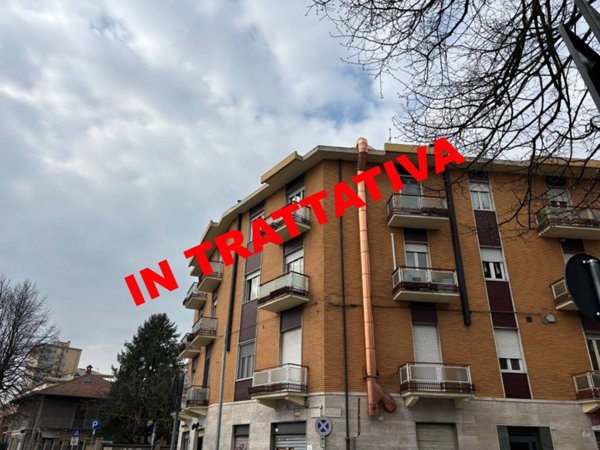 appartamento in vendita a Collegno in zona Leumann
