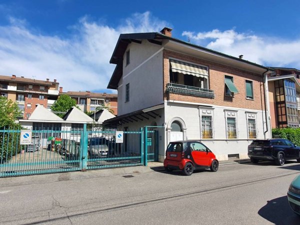casa indipendente in vendita a Collegno