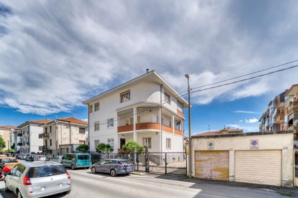casa indipendente in vendita a Collegno