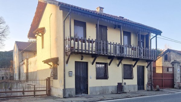 casa indipendente in vendita a Collegno