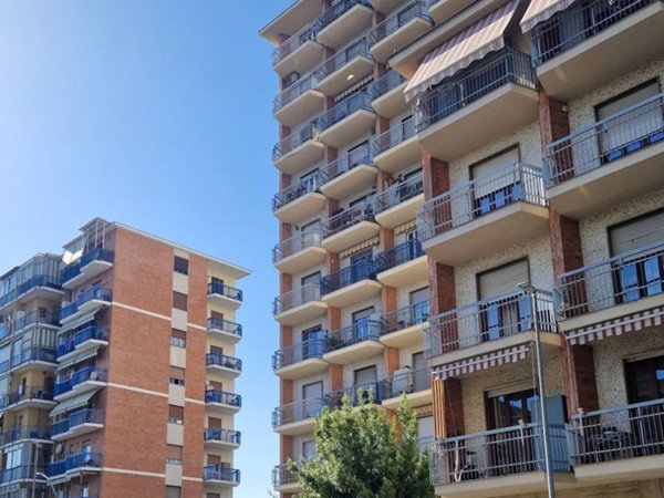 locale di sgombero in vendita a Collegno
