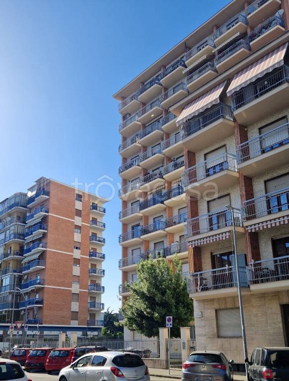 locale commerciale in vendita a Collegno