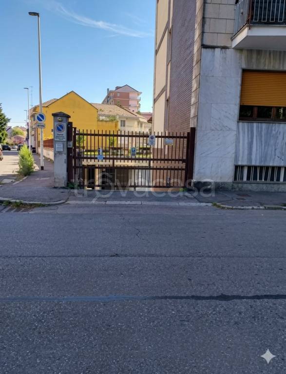 locale commerciale in vendita a Collegno