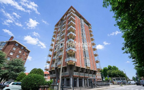 appartamento in vendita a Collegno in zona Leumann